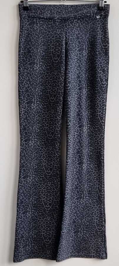 We Fashion grijze broek met zwarte dieren print mt. 158