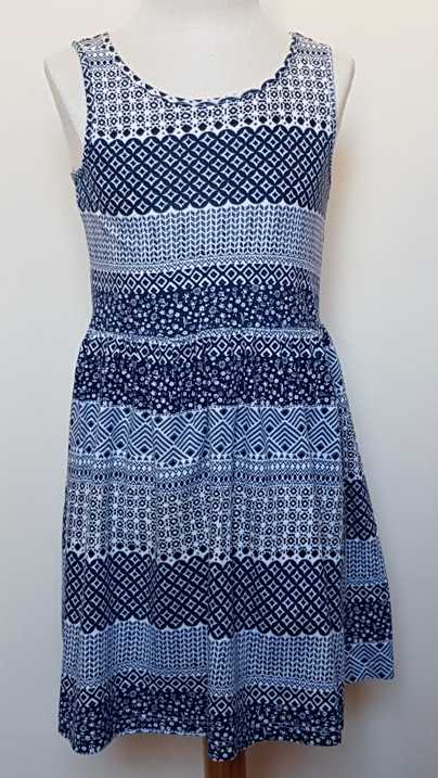 110.H & M wit jurkje met blauwe printjes mt. 110/116