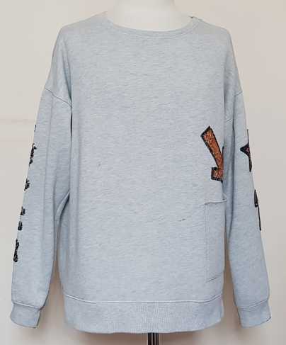 152.Zara grijze wijdvallende sweater met applicaties mt. 152