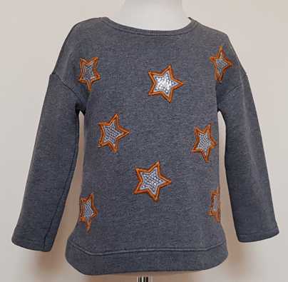 104.Zara grijze sweater met sterren mt. 104