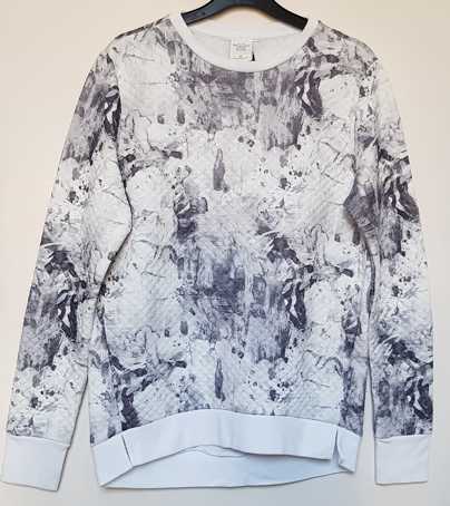 Abercrombie & Fitch roomwitte doorgestikte sweater met grijze prints mt. XS