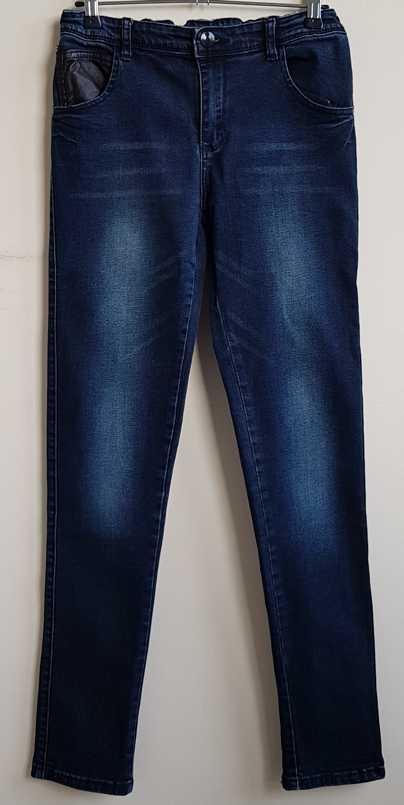 164.Bizzy donkerblauw stretchy smalle jeans mt. 164