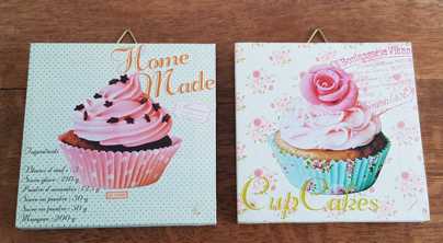 2 Kleine schilderijtjes met cupcakes
