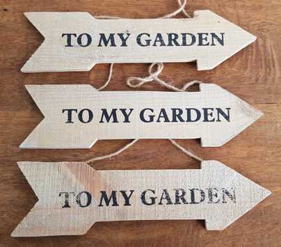 3 Houten pijlen naar To my garden NIEUW