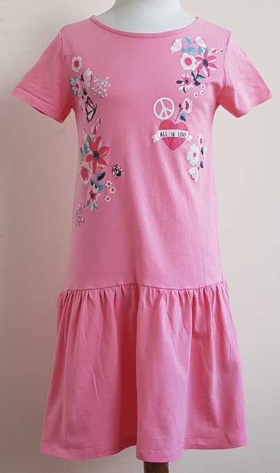 134.H & M roze jurkje met printjes mt. 134/140