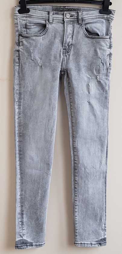 Zara skinny fit stretchy jeans met used look mt. 140