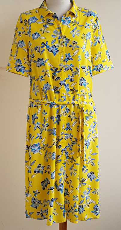 JBC gele soepelvallende jurk met blauwe bloemen prints mt. 38