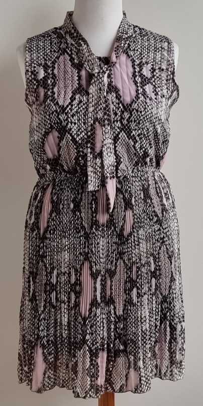 Blu Royal ecru jurkje met slangen print mt. L