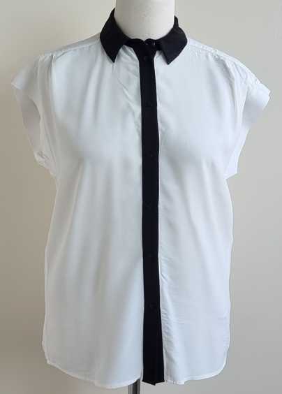 Esprit witte blouse met zwart mt. L