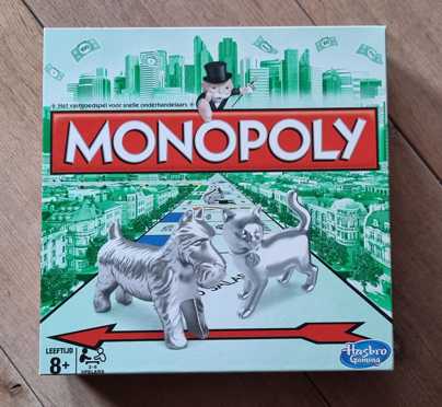 Hasbro Gaming – Monopoly