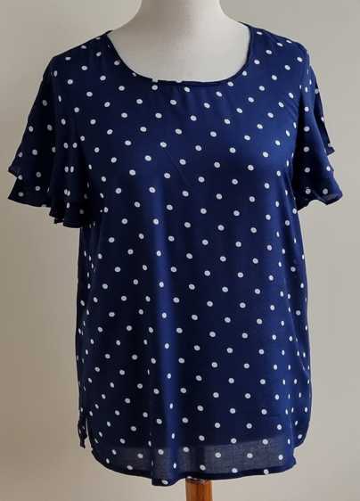Miss Etam donkerblauwe blouse met witte dots mt. L