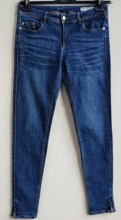 Zara midrise/skinny jeans mt. 38